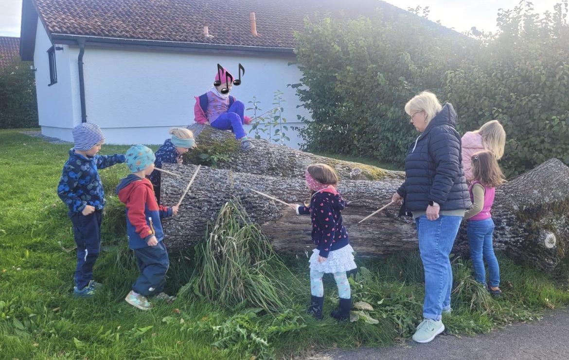 0FD112CF DEE2 4CAA A053 1E4EA5C221F1