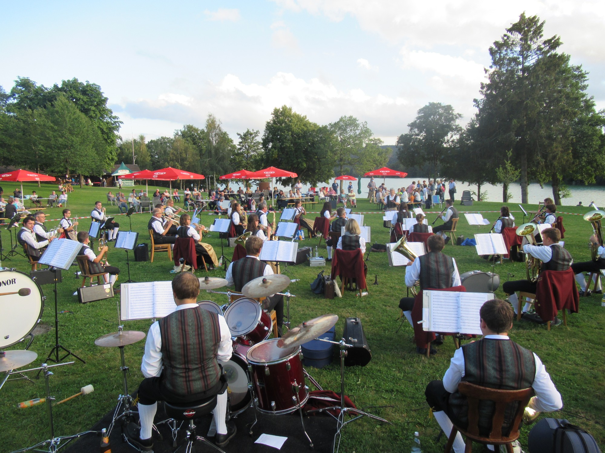 Platzkonzert am Illmensee