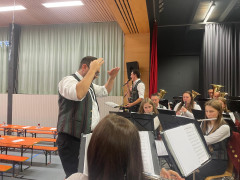 33107253 40f4 42ca 8c84 89ef7bec5fab