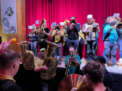 af6c3e3b bfd5 4124 ad14 2c8d71d39c1d